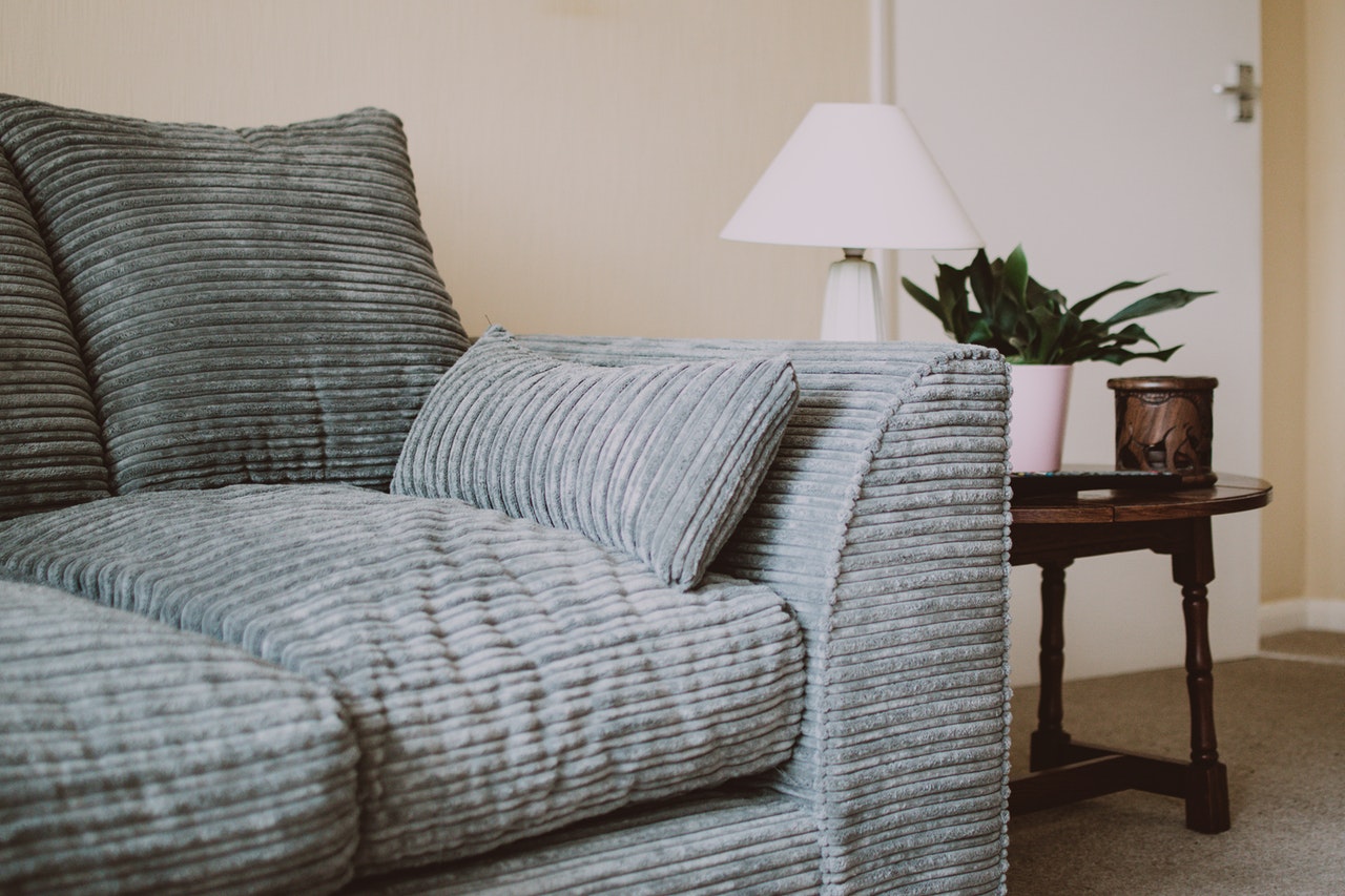 6 Money-Making Tips For Selling Used Furniture | Dolly Blog